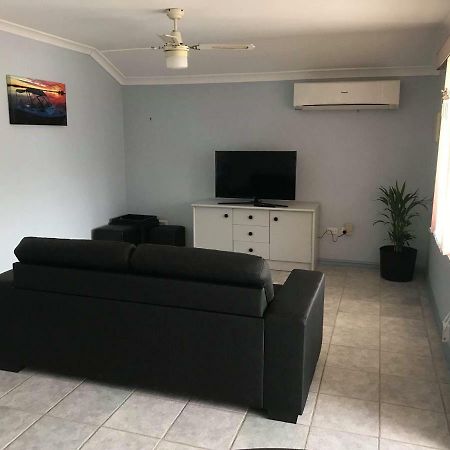 Guesthouse On Dolphin Safety Bay Εξωτερικό φωτογραφία